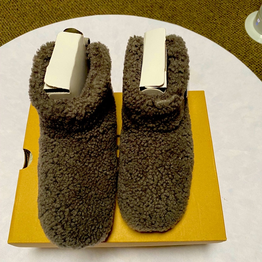 Ugg Slippers
